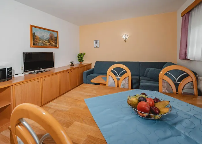 Mary Inklusive Tauern-spa דירה